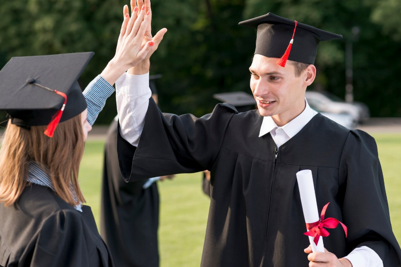 bachelor degree in uae