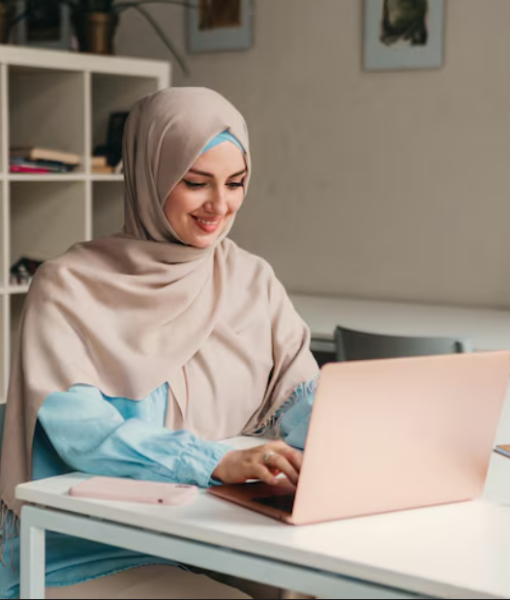 Diploma Online Courses in Sharjah: Your Complete Guide to Flexible Higher Education in the UAE (2025–26)